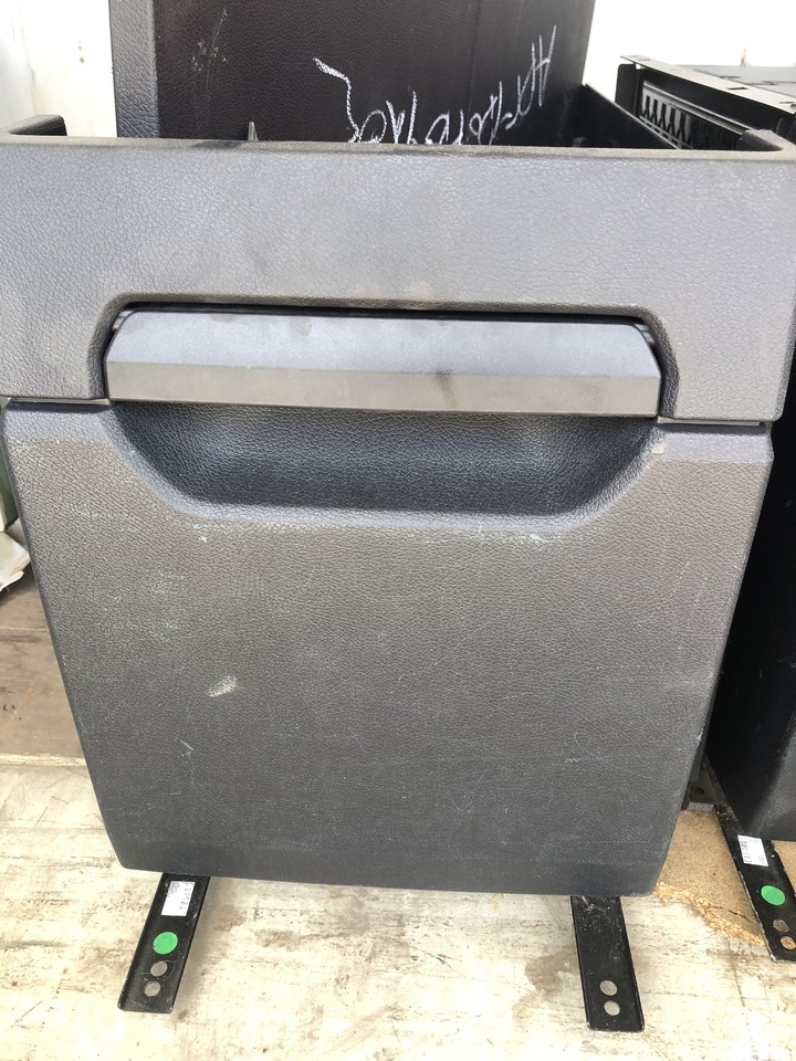 REFRIGERATOR BOX ACTROS MP4 - Универсальная запчасть для Грузовиков: фото 5 REFRIGERATOR BOX ACTROS MP4 - Универсальная запчасть для Грузовиков: фото 5