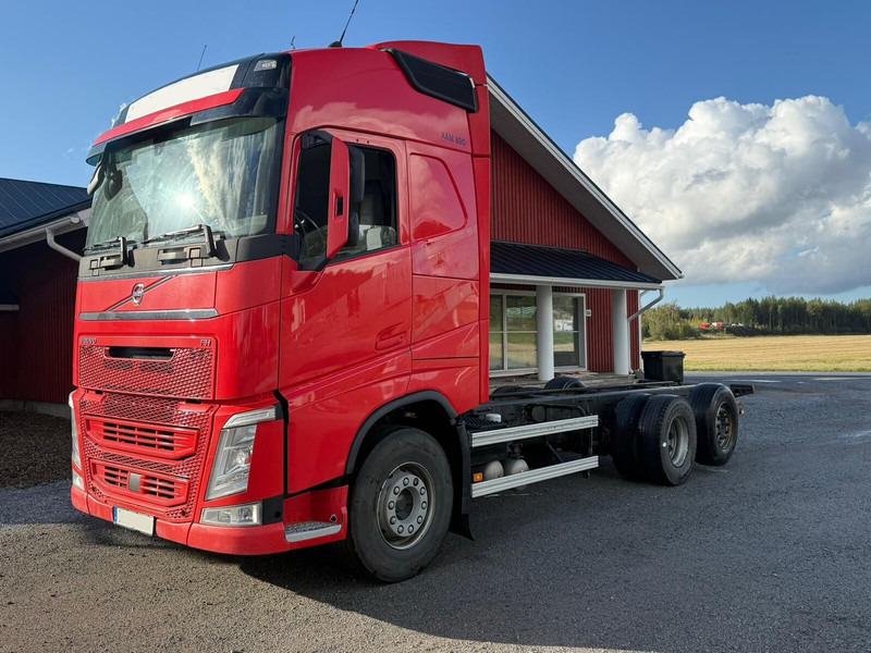 Volvo FH540 - Грузовик-шасси: фото 1 Volvo FH540 - Грузовик-шасси: фото 1