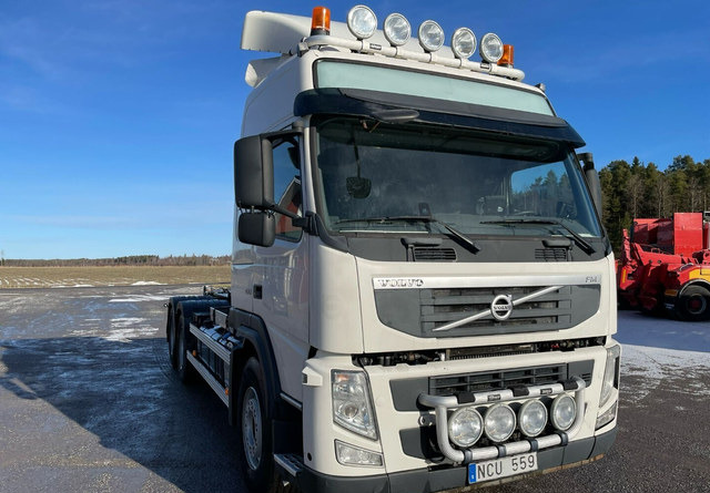 Volvo FM460 6X4 KOUKKUAUTO - Крюковой мультилифт: фото 1 Volvo FM460 6X4 KOUKKUAUTO - Крюковой мультилифт: фото 1