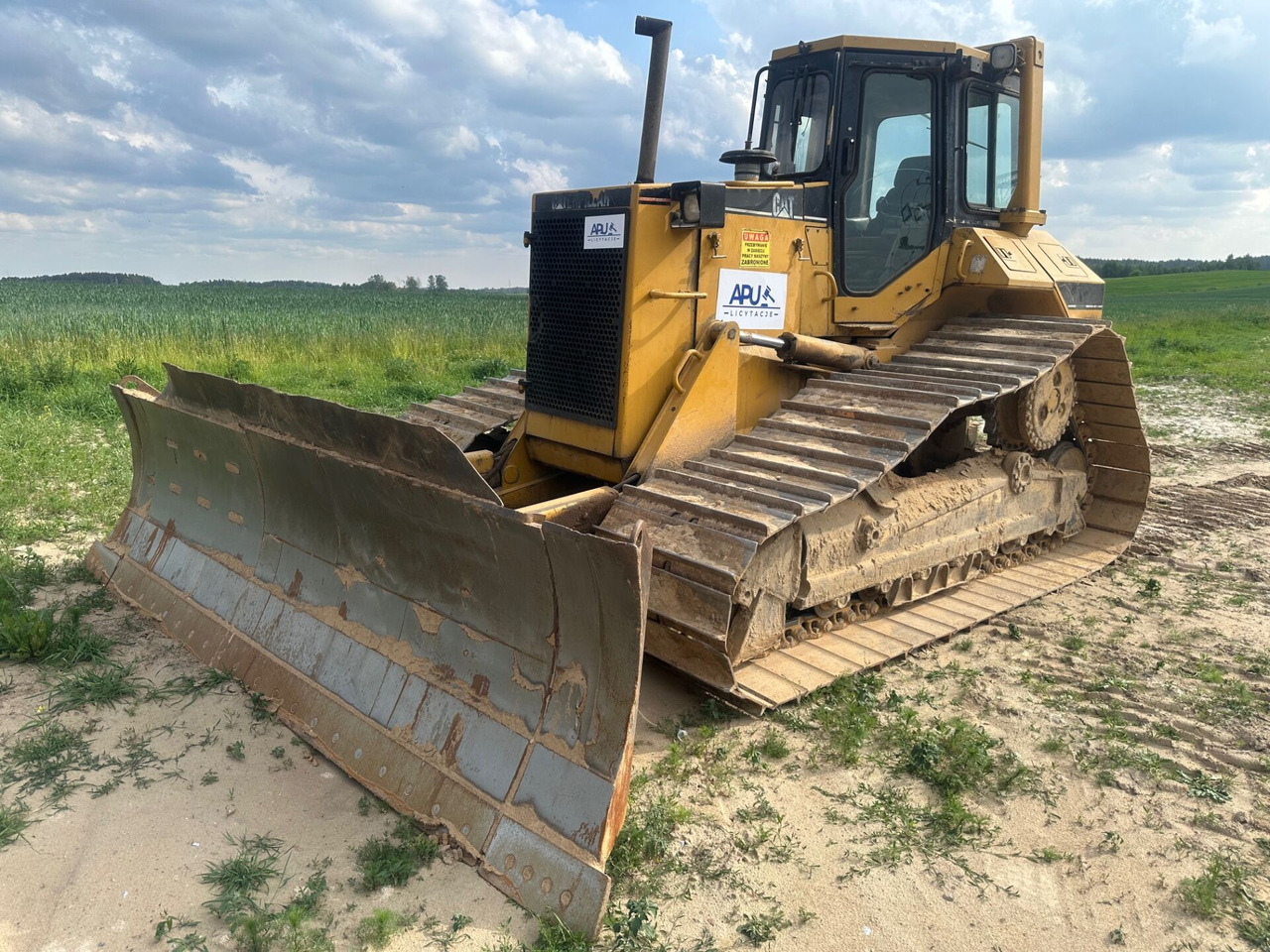 Caterpillar D6M LGP - Бульдозер: фото 1 Caterpillar D6M LGP - Бульдозер: фото 1