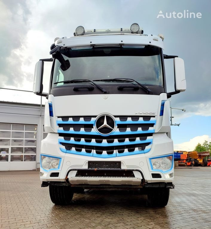 Mercedes-Benz Arocs 4151 - Самосвал: фото 2 Mercedes-Benz Arocs 4151 - Самосвал: фото 2