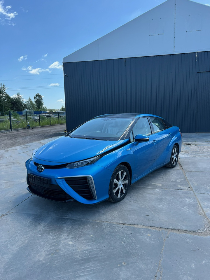 Toyota Mirai - Седан: фото 2 Toyota Mirai - Седан: фото 2