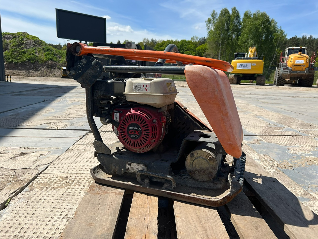 Zagęszczarka ALTRAD BELLE FC4000E PCX13/40 - Виброплита: фото 2 Zagęszczarka ALTRAD BELLE FC4000E PCX13/40 - Виброплита: фото 2