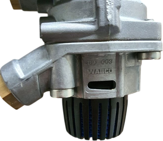 DAF VOETREMWENTIEL | 2136030 - Тормозной клапан для Грузовиков: фото 3 DAF VOETREMWENTIEL | 2136030 - Тормозной клапан для Грузовиков: фото 3