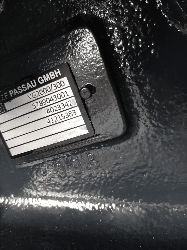 Iveco trakker vg2000 tussenbak Gebruikt ZF - Трансмиссия для Грузовиков: фото 4 Iveco trakker vg2000 tussenbak Gebruikt ZF - Трансмиссия для Грузовиков: фото 4