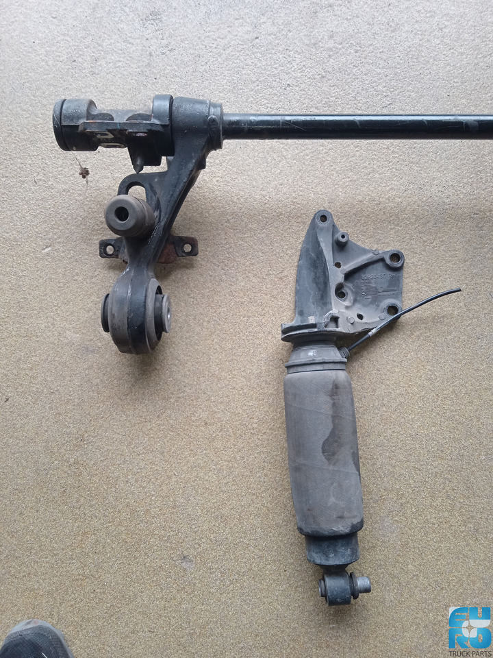 RENAULT TRUCK T CABINE STABILISATOR >2014 GEBRUIKT 7421874554U - Стабилизатор поперечной устойчивости для Грузовиков: фото 3 RENAULT TRUCK T CABINE STABILISATOR >2014 GEBRUIKT 7421874554U - Стабилизатор поперечной устойчивости для Грузовиков: фото 3