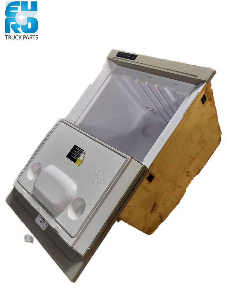 VOLVO FH4 KOELER (KOELBOX ONDER BED) + deposit  82174077U - Кабина и интерьер для Грузовиков: фото 2 VOLVO FH4 KOELER (KOELBOX ONDER BED) + deposit  82174077U - Кабина и интерьер для Грузовиков: фото 2