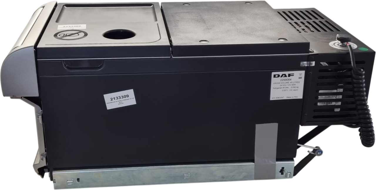 VRIEZER DAF XF EURO 6 KOELBOX 40 LTR 2133309 - Кабина и интерьер для Грузовиков: фото 4 VRIEZER DAF XF EURO 6 KOELBOX 40 LTR 2133309 - Кабина и интерьер для Грузовиков: фото 4