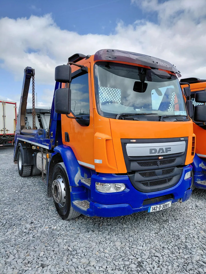 Портальный бункеровоз 2014 DAF LF Skip Loader X 2: фото 10