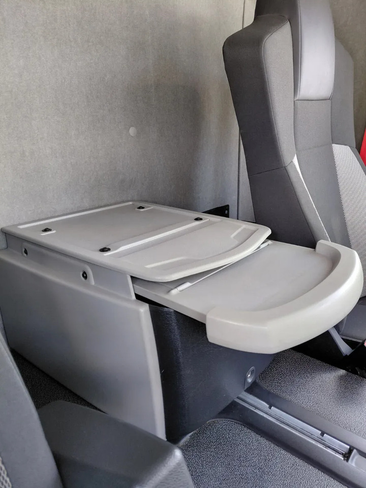 2019 Renault D 12T - Грузовик с закрытым кузовом: фото 5 2019 Renault D 12T - Грузовик с закрытым кузовом: фото 5