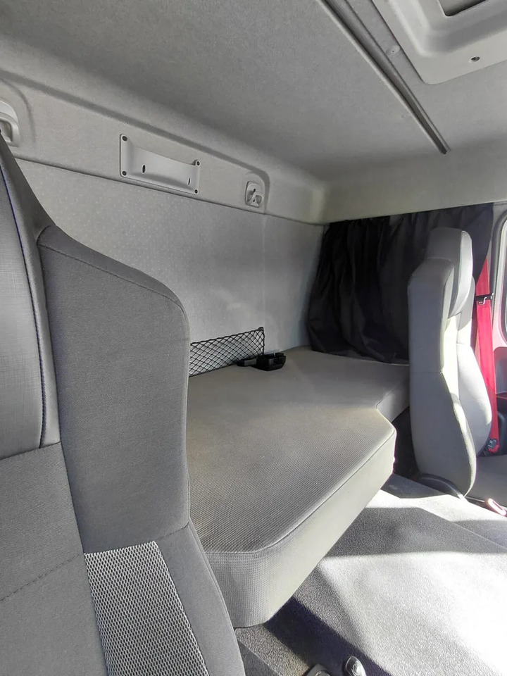 2019 Renault D 18T - Грузовик с закрытым кузовом: фото 4 2019 Renault D 18T - Грузовик с закрытым кузовом: фото 4