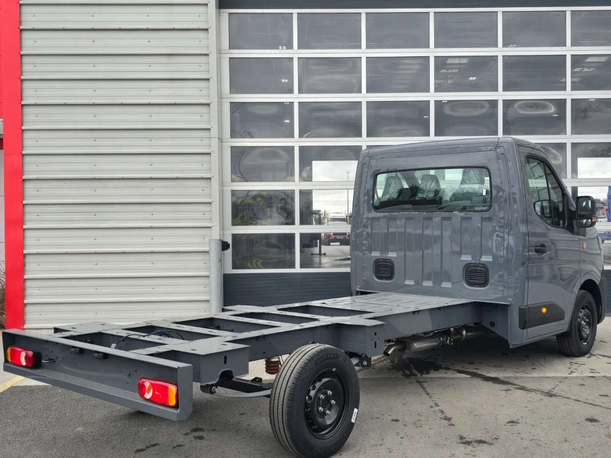 2025 Renault Master Chassis and Cab 150BHP - Грузовик-шасси: фото 4 2025 Renault Master Chassis and Cab 150BHP - Грузовик-шасси: фото 4