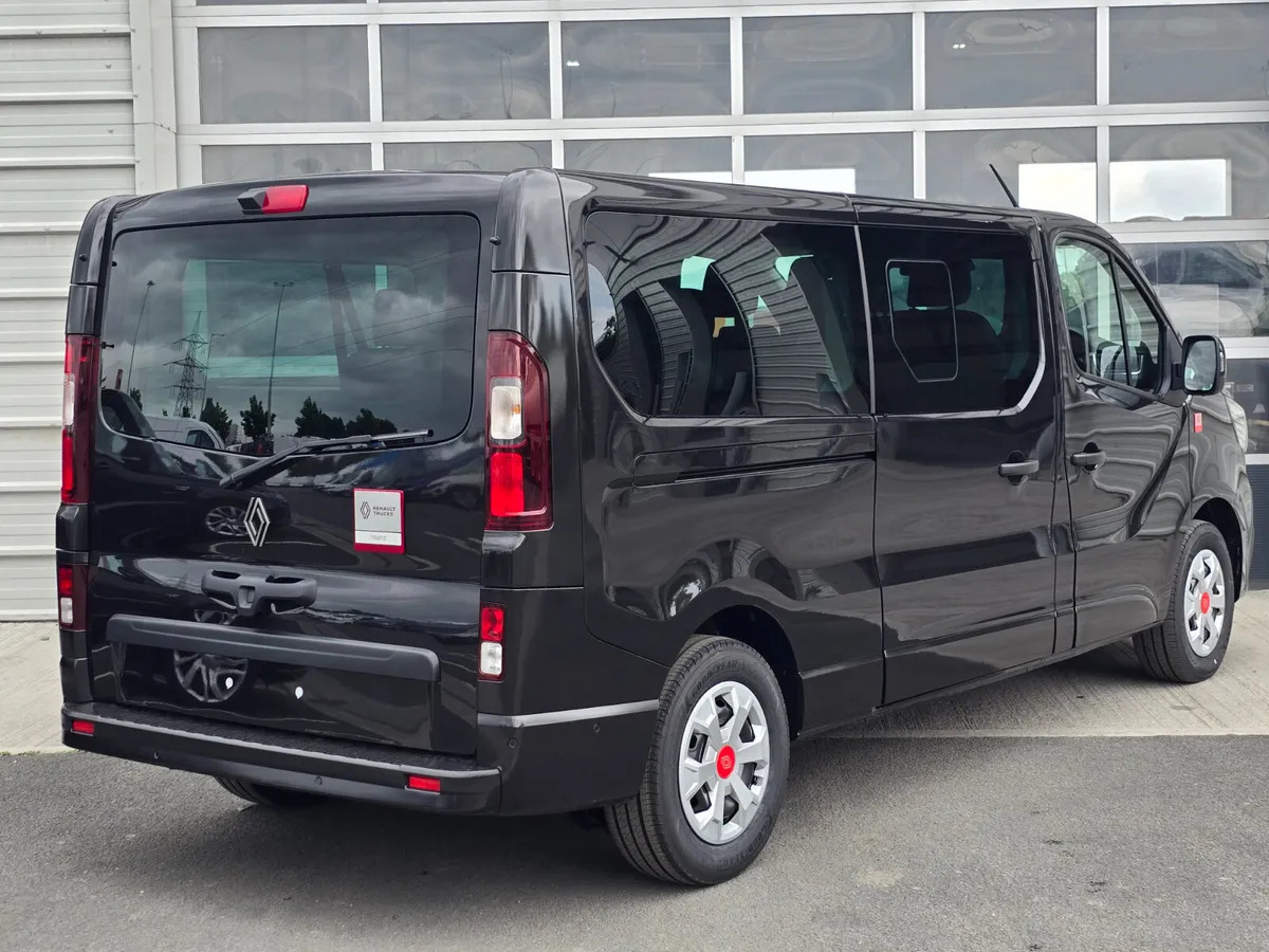 2025 Renault Trafic Combi 170BHP Auto - Пассажирский фургон: фото 5 2025 Renault Trafic Combi 170BHP Auto - Пассажирский фургон: фото 5