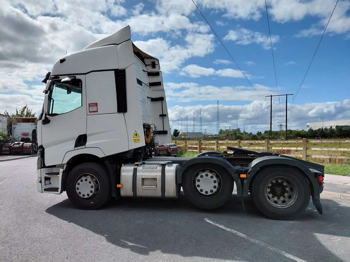 2017 Renault T520 6×2 PUSHER TML E6 - Тягач: фото 4 2017 Renault T520 6×2 PUSHER TML E6 - Тягач: фото 4