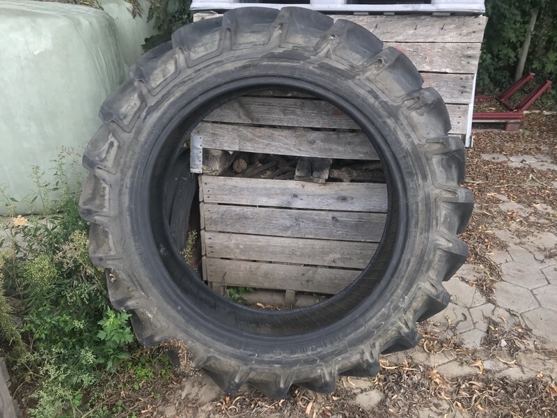 Pirelli 13.6R38 losse band - Шина для Сельскохозяйственной техники: фото 1 Pirelli 13.6R38 losse band - Шина для Сельскохозяйственной техники: фото 1
