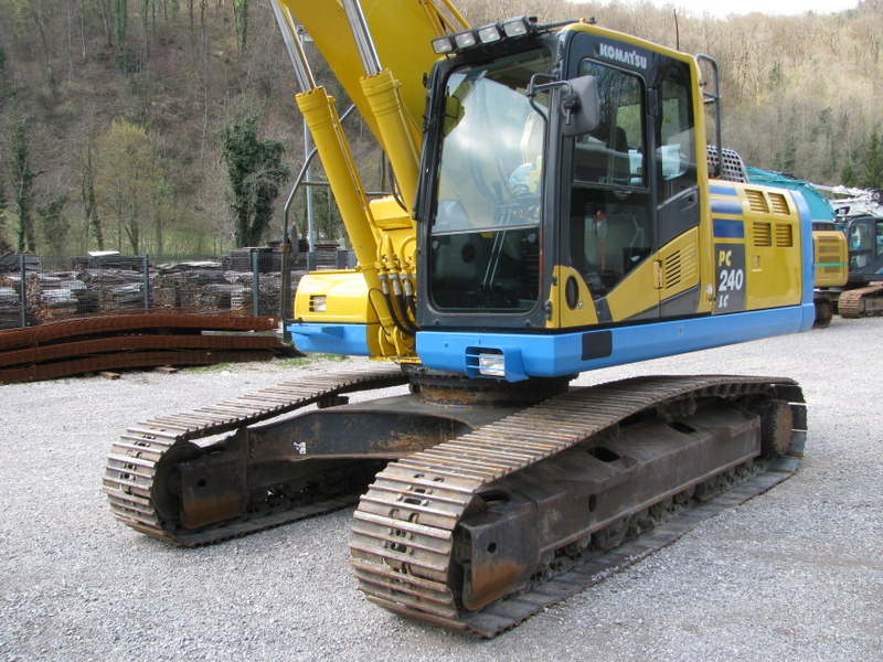 KOMATSU PC240NLC-10 TOP condition - Гусеничный экскаватор: фото 2 KOMATSU PC240NLC-10 TOP condition - Гусеничный экскаватор: фото 2