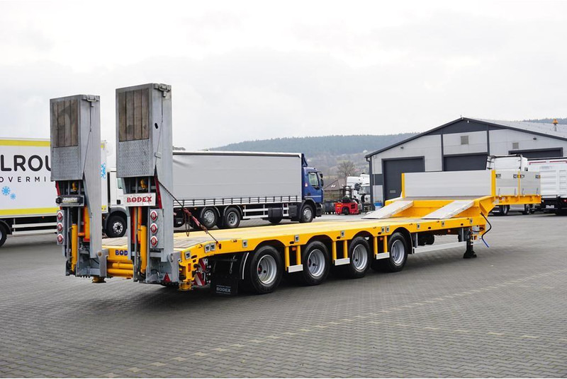 Bodex / NISKOPODWOZIOWA / 4 OSIE / NAJAZDY / 2 X OŚ SKRĘTNA / DMC 65 0 - Низкорамный полуприцеп: фото 5 Bodex / NISKOPODWOZIOWA / 4 OSIE / NAJAZDY / 2 X OŚ SKRĘTNA / DMC 65 0 - Низкорамный полуприцеп: фото 5