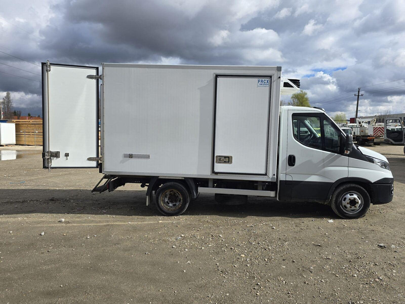 Iveco Daily 35-140 - Carrier Xarios 350 frigo - Фургон-рефрижератор: фото 4 Iveco Daily 35-140 - Carrier Xarios 350 frigo - Фургон-рефрижератор: фото 4