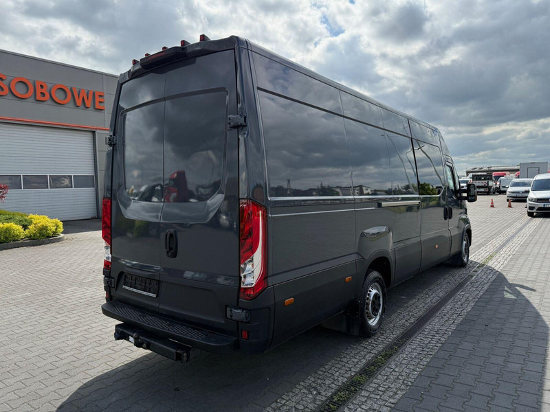 Iveco Daily 35S18 Hi-Matic L4H2 Maxi Furgon Doka Brygadówka 6-miejsc S - Фургон с закрытым кузовом: фото 4 Iveco Daily 35S18 Hi-Matic L4H2 Maxi Furgon Doka Brygadówka 6-miejsc S - Фургон с закрытым кузовом: фото 4