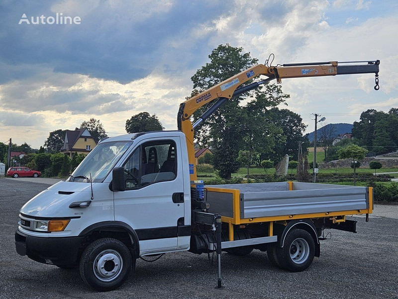 Iveco Daily 65c-15 Flatbed + crane Copma - Грузовик бортовой/ Платформа, Автоманипулятор: фото 1 Iveco Daily 65c-15 Flatbed + crane Copma - Грузовик бортовой/ Платформа, Автоманипулятор: фото 1