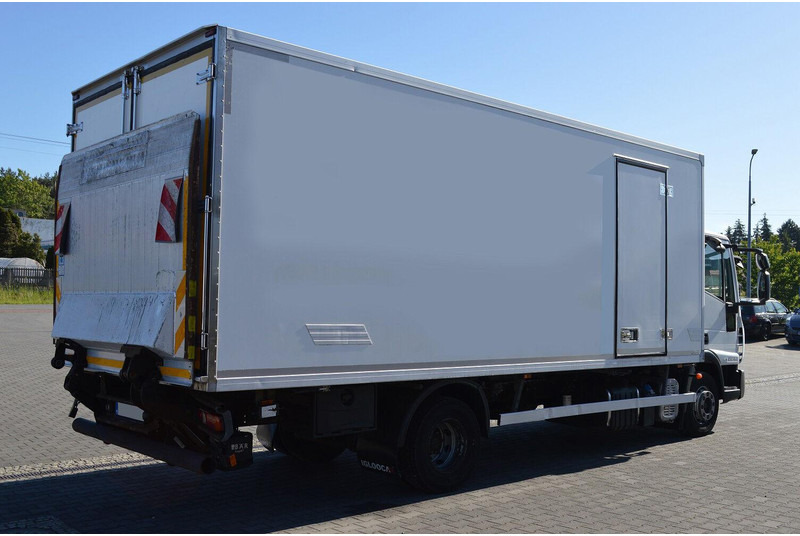Iveco EUROCARGO 120EL18 REFRIGERATOR+LIFT SIDE DOOR - Рефрижератор: фото 4 Iveco EUROCARGO 120EL18 REFRIGERATOR+LIFT SIDE DOOR - Рефрижератор: фото 4