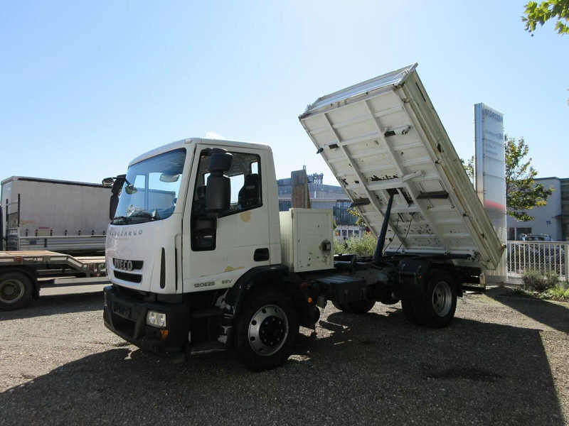 Iveco Eurocargo 120E25 - 3 way tipper - Самосвал: фото 1 Iveco Eurocargo 120E25 - 3 way tipper - Самосвал: фото 1