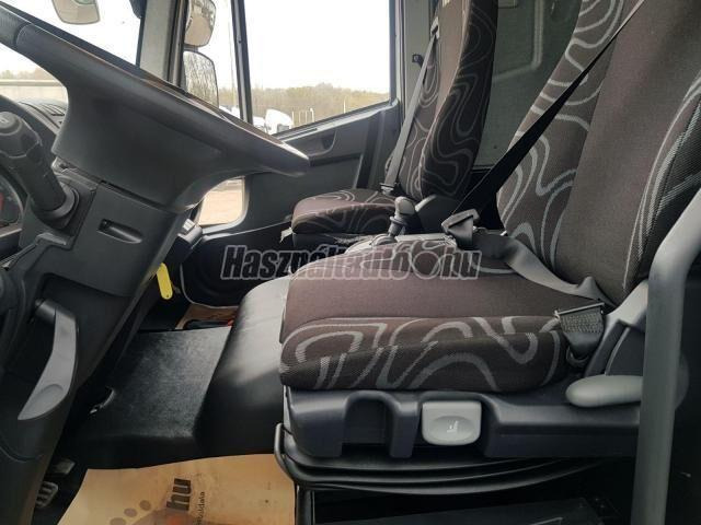 Iveco Eurocargo 180E28 - Грузовик для перевозки животных: фото 4 Iveco Eurocargo 180E28 - Грузовик для перевозки животных: фото 4