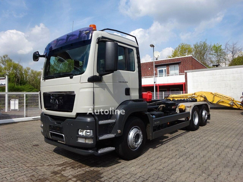 MAN TGS 26.320 - Hook lift truck - Крюковой мультилифт, Автоманипулятор: фото 2 MAN TGS 26.320 - Hook lift truck - Крюковой мультилифт, Автоманипулятор: фото 2