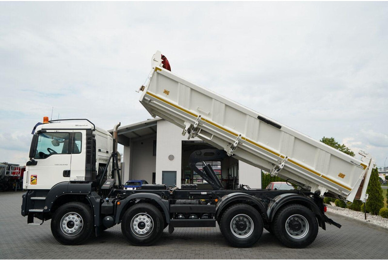 MAN TGS 35.440 / 8X4 / WYWROTKA 2 STR. / HYDROBURTA / BORDMATIC / ZA - Самосвал: фото 2 MAN TGS 35.440 / 8X4 / WYWROTKA 2 STR. / HYDROBURTA / BORDMATIC / ZA - Самосвал: фото 2