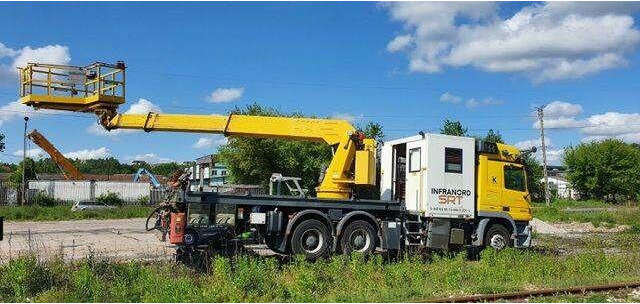Mercedes-Benz 3344 SRT SCHÖRLING Road Rail Railway Zweiweg - Грузовик с подъемником: фото 1 Mercedes-Benz 3344 SRT SCHÖRLING Road Rail Railway Zweiweg - Грузовик с подъемником: фото 1
