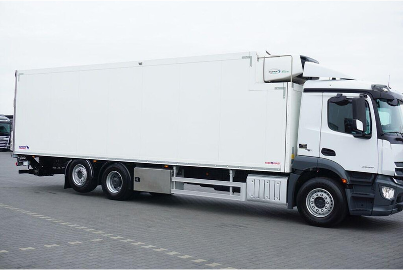 Mercedes-Benz ANTOS / 2535 / EURO 6 / CHŁODNIA + WINDA / 23 PALETY / OŚ SKRĘTN - Рефрижератор: фото 3 Mercedes-Benz ANTOS / 2535 / EURO 6 / CHŁODNIA + WINDA / 23 PALETY / OŚ SKRĘTN - Рефрижератор: фото 3