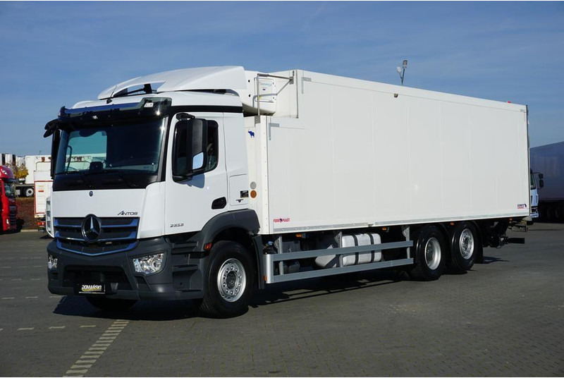 Mercedes-Benz ANTOS / 2535 / EURO 6 / CHŁODNIA + WINDA / 23 PALETY / OŚ SKRĘTN - Рефрижератор: фото 1 Mercedes-Benz ANTOS / 2535 / EURO 6 / CHŁODNIA + WINDA / 23 PALETY / OŚ SKRĘTN - Рефрижератор: фото 1