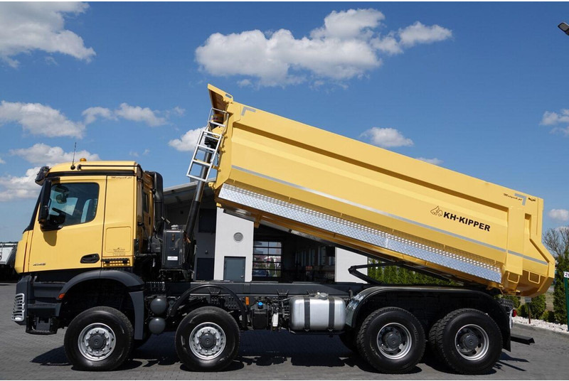 Самосвал Mercedes-Benz AROCS 4145 / 8x8 / WYWROTKA TYLNOZSYPOWA / KH KIPPER / EURO 6: фото 18 Самосвал Mercedes-Benz AROCS 4145 / 8x8 / WYWROTKA TYLNOZSYPOWA / KH KIPPER / EURO 6: фото 18
