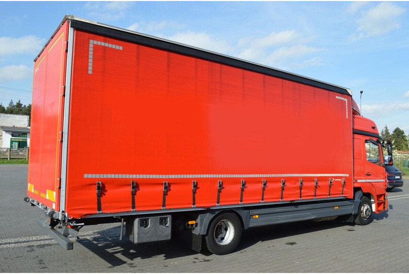 Mercedes-Benz ATEGO 824 EURO 6 1.HAND CURTAINE TILT - Тентованный грузовик: фото 4 Mercedes-Benz ATEGO 824 EURO 6 1.HAND CURTAINE TILT - Тентованный грузовик: фото 4