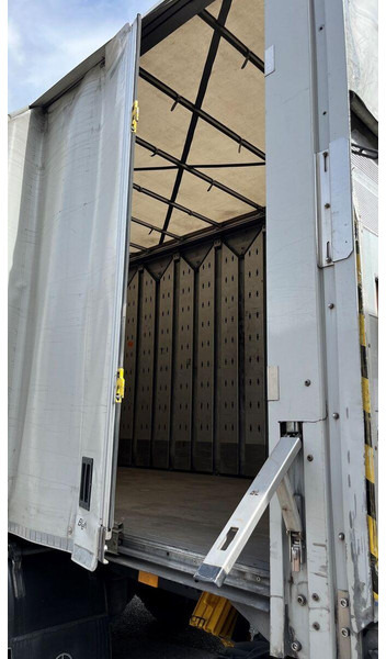 Mercedes-Benz Actros 1845 - Тентованный грузовик: фото 3 Mercedes-Benz Actros 1845 - Тентованный грузовик: фото 3