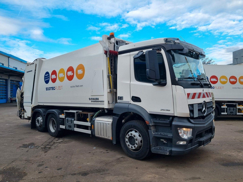 Mercedes-Benz Actros 2536 6x2 Faun Powerpress 524 Garbage truck - Мусоровоз: фото 1 Mercedes-Benz Actros 2536 6x2 Faun Powerpress 524 Garbage truck - Мусоровоз: фото 1