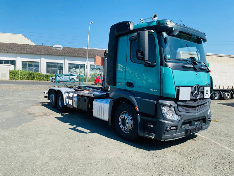 Mercedes-Benz Actros 2545 Meileraufbau GUTER ZUSTAND - Грузовик бортовой/ Платформа, Автоманипулятор: фото 2 Mercedes-Benz Actros 2545 Meileraufbau GUTER ZUSTAND - Грузовик бортовой/ Платформа, Автоманипулятор: фото 2