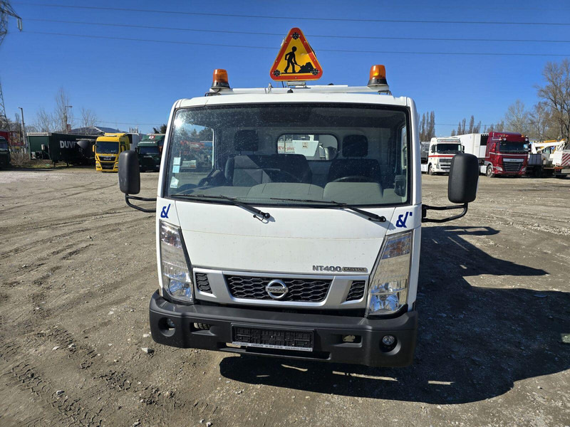 Nissan Cabstar NT 400 Oil & Steel Snake 2010H - 20m - 2 pieces - Грузовик с подъемником: фото 3 Nissan Cabstar NT 400 Oil & Steel Snake 2010H - 20m - 2 pieces - Грузовик с подъемником: фото 3