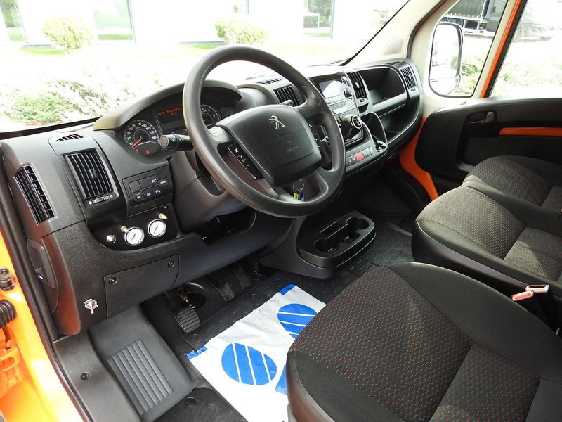 Peugeot BOXER SKRZYNIA PLANDEKA PODWÓJNA KABINA DOKA 7 MIEJSC KLIMATYZAC - Тентованный фургон: фото 2 Peugeot BOXER SKRZYNIA PLANDEKA PODWÓJNA KABINA DOKA 7 MIEJSC KLIMATYZAC - Тентованный фургон: фото 2