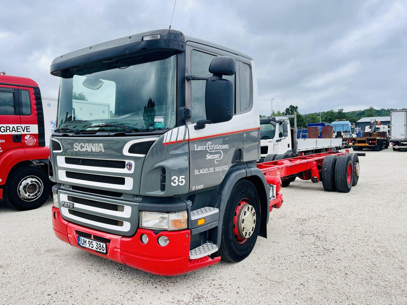 Scania P R 270 - Грузовик-шасси: фото 1 Scania P R 270 - Грузовик-шасси: фото 1