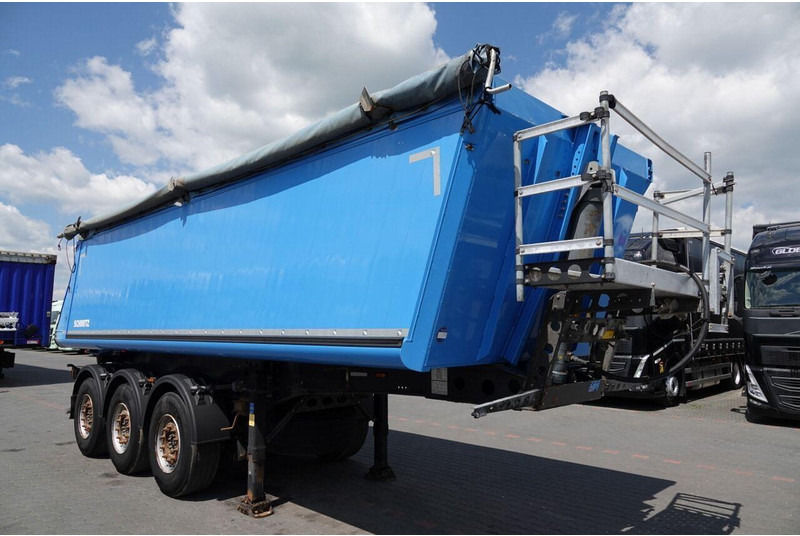 Schmitz Cargobull WYWROTKA 28 M3 / ALUMINIOWA / OŚ PODNOSZONA - Самосвальный полуприцеп: фото 2 Schmitz Cargobull WYWROTKA 28 M3 / ALUMINIOWA / OŚ PODNOSZONA - Самосвальный полуприцеп: фото 2