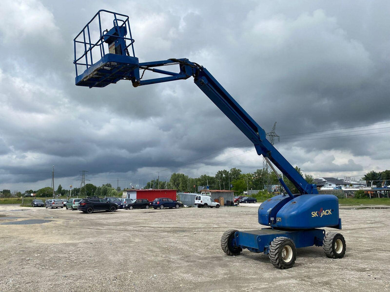 Skyjack SJ40T 4x4 Diesel - Lifting basket - 14m - Подъёмник: фото 1 Skyjack SJ40T 4x4 Diesel - Lifting basket - 14m - Подъёмник: фото 1