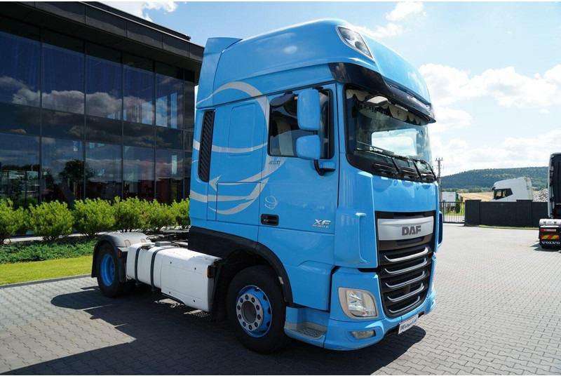 DAF XF 460 / SUPER SPACE CAB / RETARDER / EURO 6 / 2015 YEAR - Тягач: фото 3 DAF XF 460 / SUPER SPACE CAB / RETARDER / EURO 6 / 2015 YEAR - Тягач: фото 3