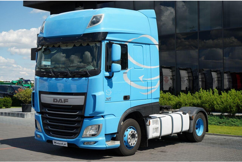 DAF XF 460 / SUPER SPACE CAB / RETARDER / EURO 6 / 2015 YEAR - Тягач: фото 2 DAF XF 460 / SUPER SPACE CAB / RETARDER / EURO 6 / 2015 YEAR - Тягач: фото 2