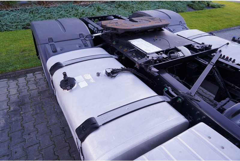 Тягач MAN TGX 18. 460 / MEGA / LOWDECK / REGULOWANE SIODŁO /  NAVI: фото 17