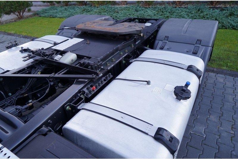 Тягач MAN TGX 18. 460 / MEGA / LOWDECK / REGULOWANE SIODŁO /  NAVI: фото 12