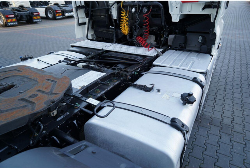 Тягач MAN TGX 18. 460 / MEGA / LOWDECK / REGULOWANE SIODŁO /  NAVI: фото 16