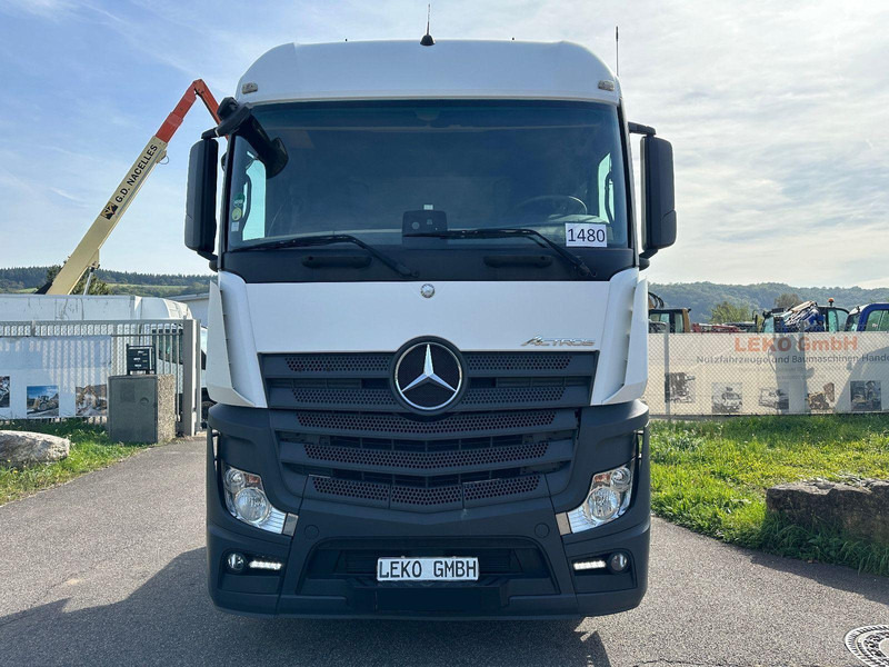 Mercedes-Benz Actros 1845 - Тягач: фото 2 Mercedes-Benz Actros 1845 - Тягач: фото 2