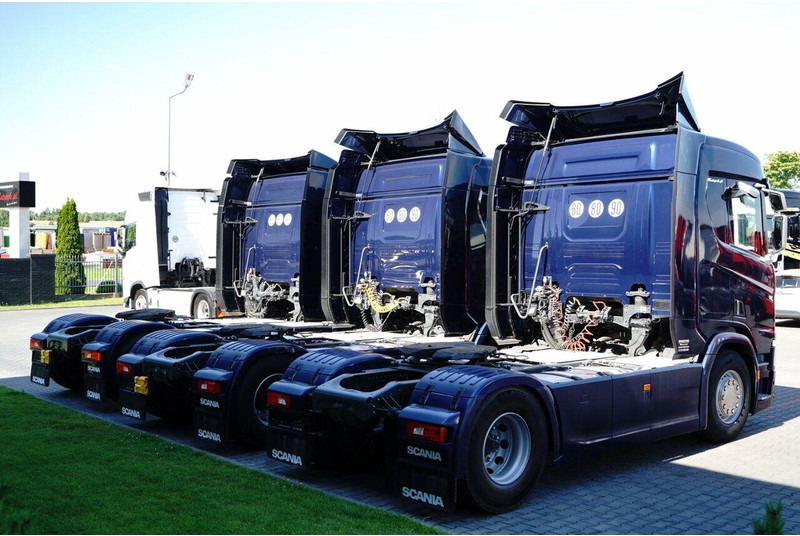 Scania R 450 / RETARDER / NISKA KABINA / PO KONTRAKCIE SERWISOWYM - Тягач: фото 5 Scania R 450 / RETARDER / NISKA KABINA / PO KONTRAKCIE SERWISOWYM - Тягач: фото 5