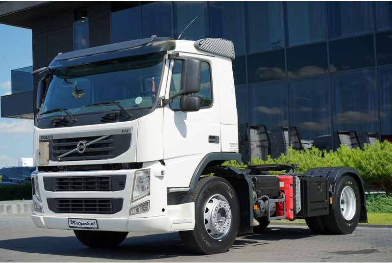Volvo FM 380 / PEŁNY ADR / NISKA KABINA / DZIENNA KABINA / SPROWADZONY - Тягач: фото 4 Volvo FM 380 / PEŁNY ADR / NISKA KABINA / DZIENNA KABINA / SPROWADZONY - Тягач: фото 4